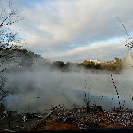 Great View Near Rotorua Lake Ngoại thất bức ảnh