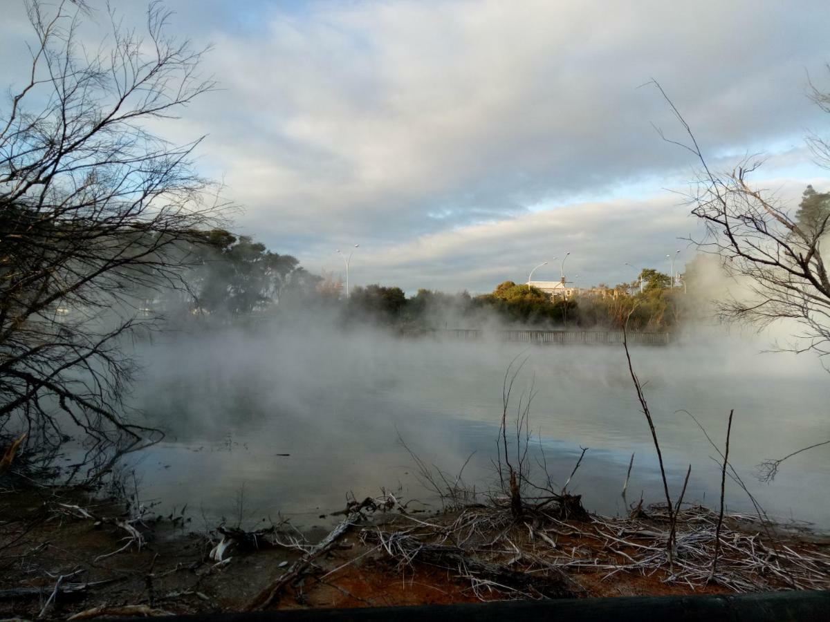 Great View Near Rotorua Lake Ngoại thất bức ảnh
